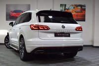 USED 2018 68 VOLKSWAGEN TOUAREG 3.0 V6 R-LINE TECH TDI 5d 282 BHP HUGE SPEC / AIR SUS / TOWBAR