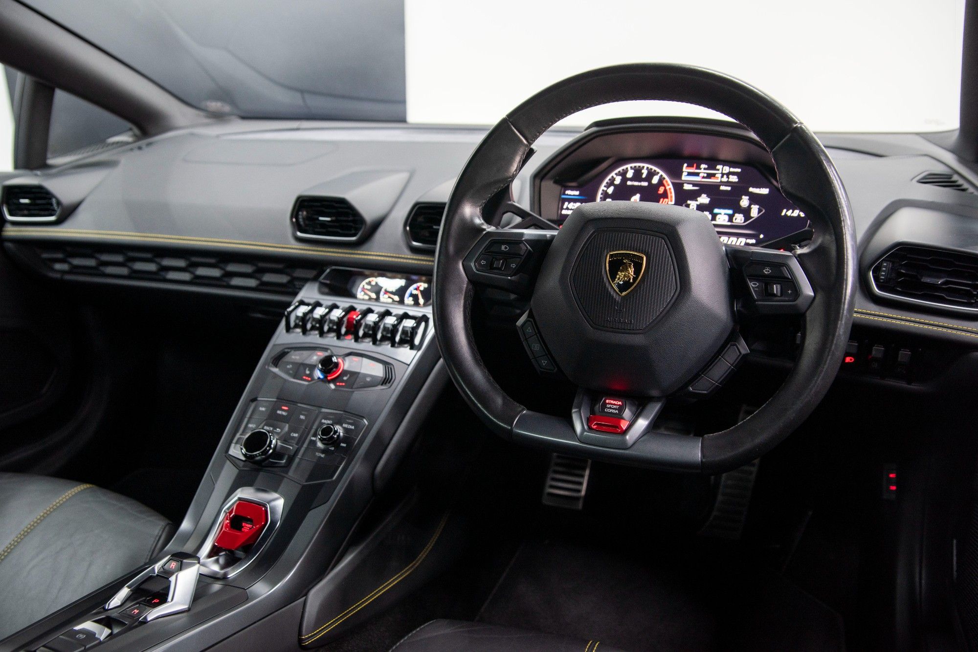 USED 2015 04 LAMBORGHINI HURACAN 5.2 LP 610-4 