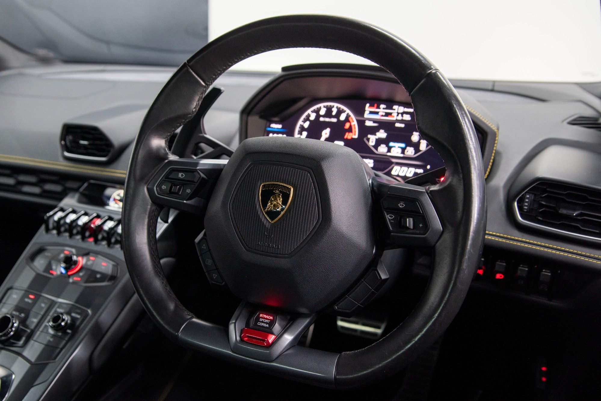 USED 2015 04 LAMBORGHINI HURACAN 5.2 LP 610-4 