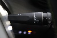 USED 2021 71 PEUGEOT E-2008 50KWH GT PREMIUM 5dr automatic (SAT NAV, HALF LEATHER) 