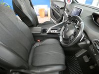 USED 2020 70 PEUGEOT 5008 1.6 PURETECH S/S GT LINE PREMIUM 5d 179 BHP 7 SEATS SAT NAV SUNROOF REAR CAMERA PART LEATHER INTERIOR PARKING SENSORS 1 OWNER SERVICE HISTORY 6 MONTHS GOLD WARRANTY