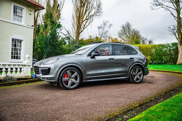 View our PORSCHE CAYENNE