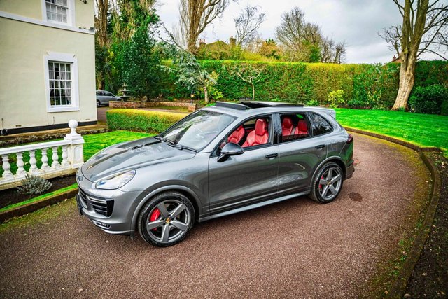 View our PORSCHE CAYENNE