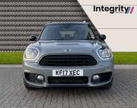 USED 2017 17 MINI COUNTRYMAN 1.5 COOPER 5d 134 BHP SATELITTE NAVIGATION - BLUETOOTH HANDSFREE - MULTIFUNCTION STEERING WHEEL - CRUISE CONTROL WITH BRAKING FUNCTION - DAB RADIO