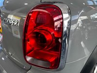 USED 2017 17 MINI COUNTRYMAN 1.5 COOPER 5d 134 BHP SATELITTE NAVIGATION - BLUETOOTH HANDSFREE - MULTIFUNCTION STEERING WHEEL - CRUISE CONTROL WITH BRAKING FUNCTION - DAB RADIO
