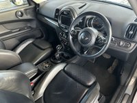 USED 2017 17 MINI COUNTRYMAN 1.5 COOPER 5d 134 BHP SATELITTE NAVIGATION - BLUETOOTH HANDSFREE - MULTIFUNCTION STEERING WHEEL - CRUISE CONTROL WITH BRAKING FUNCTION - DAB RADIO