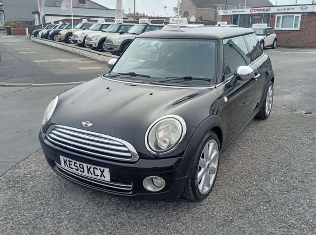 View our MINI HATCH COOPER