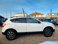 USED 2014 63 NISSAN QASHQAI 1.6 360 5d 117 BHP 1 owner from new in Metallic Pearl Storm White