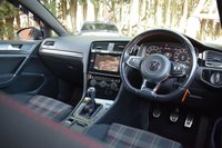 USED 2017 67 VOLKSWAGEN GOLF 2.0 GTI TSI 5d 227 BHP 19" BRESCIA ALLOYS / SCORPION