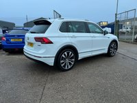 USED 2018 18 VOLKSWAGEN TIGUAN 2.0 R LINE TSI BMT 4MOTION DSG 5d 177 BHP 