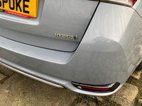 USED 2018 18 TOYOTA AURIS 1.8 VVT-I ICON TECH TOURING SPORTS 5d 135 BHP 2018 TOYOTA AURIS SPORTS TOURER - HYBRID - AUTOMATIC - 1 FORMER KEEPER - SERVICE HISTORY - CO/2 EMISSION ONLY 083 G/KM - AUTOTRADER RETAIL RATING 83/100