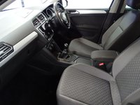 USED 2018 18 VOLKSWAGEN TIGUAN 1.4 SE NAV TSI 5d 124 BHP FSH SAT NAV CRUISE PARK SENSORS