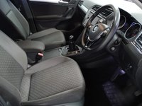 USED 2018 18 VOLKSWAGEN TIGUAN 1.4 SE NAV TSI 5d 124 BHP FSH SAT NAV CRUISE PARK SENSORS