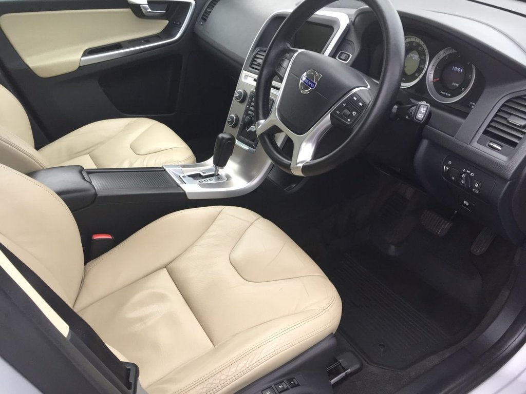 USED 2011 11 VOLVO XC60 D3 [163] SE Lux 5dr Geartronic DAB NAVIGATION PREMIUM SOUND