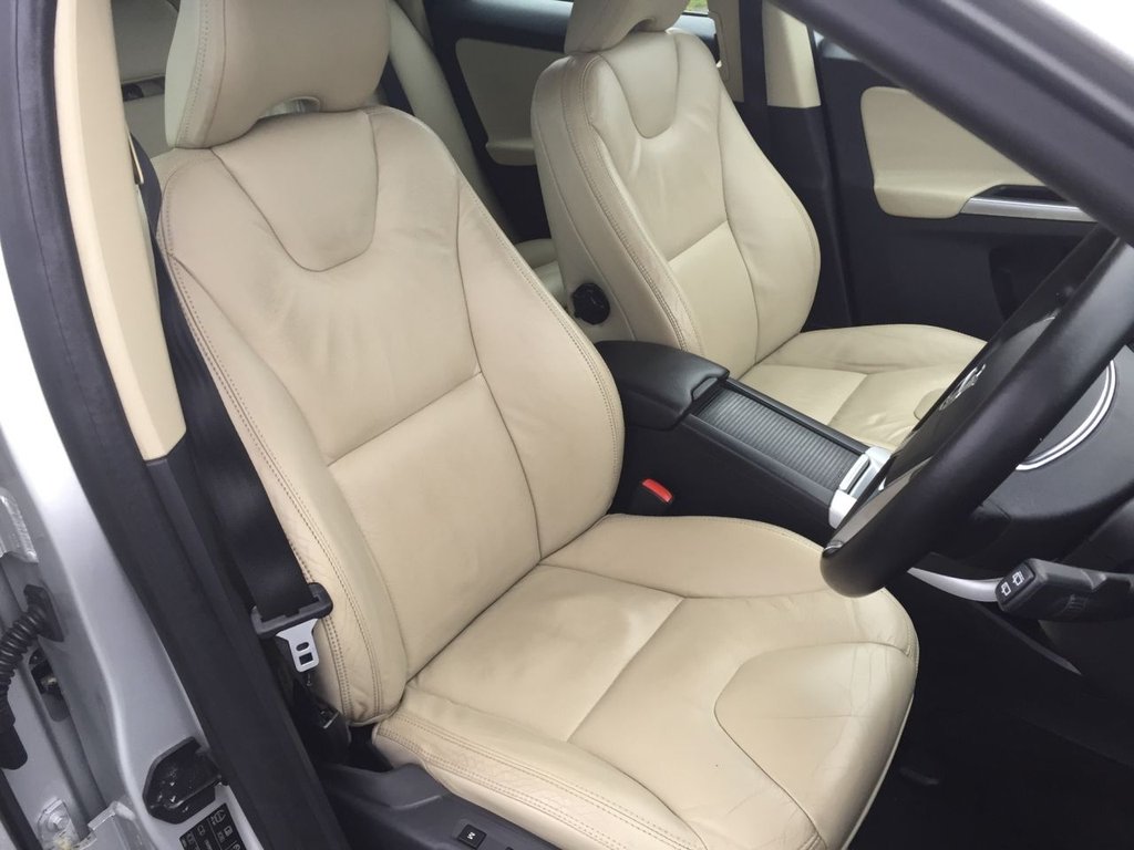 USED 2011 11 VOLVO XC60 D3 [163] SE Lux 5dr Geartronic DAB NAVIGATION PREMIUM SOUND