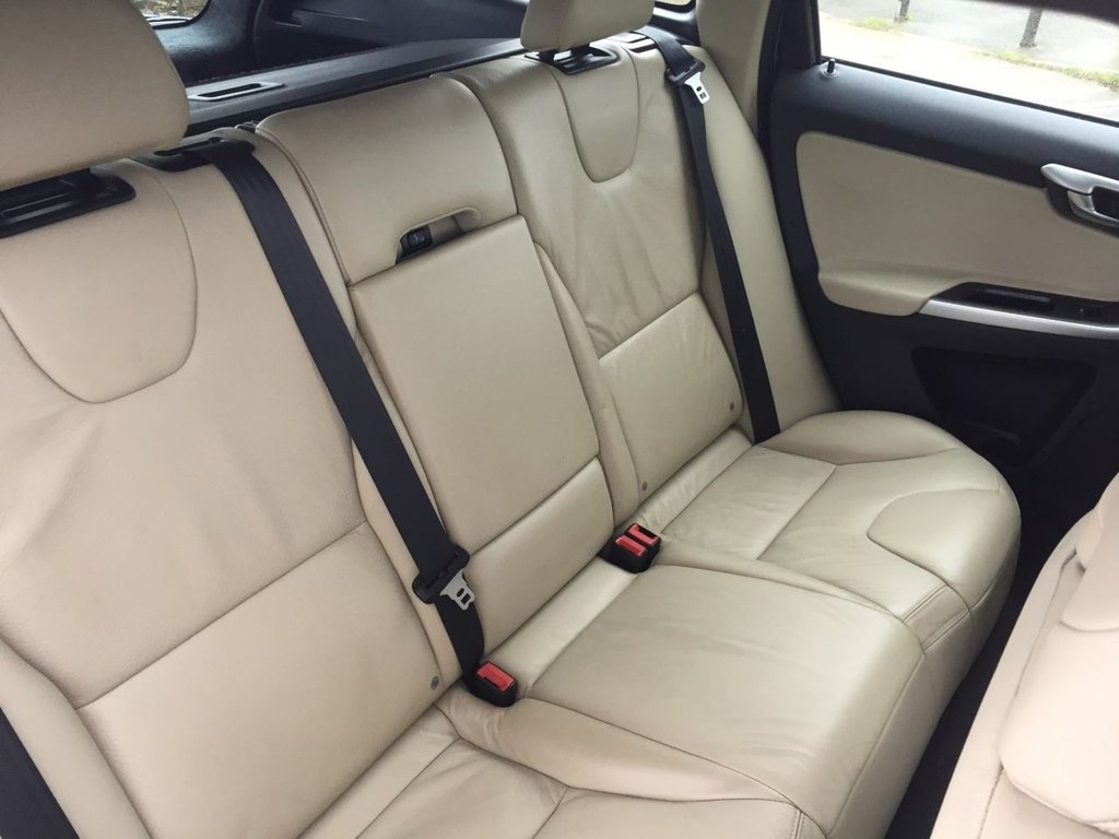 USED 2011 11 VOLVO XC60 D3 [163] SE Lux 5dr Geartronic DAB NAVIGATION PREMIUM SOUND
