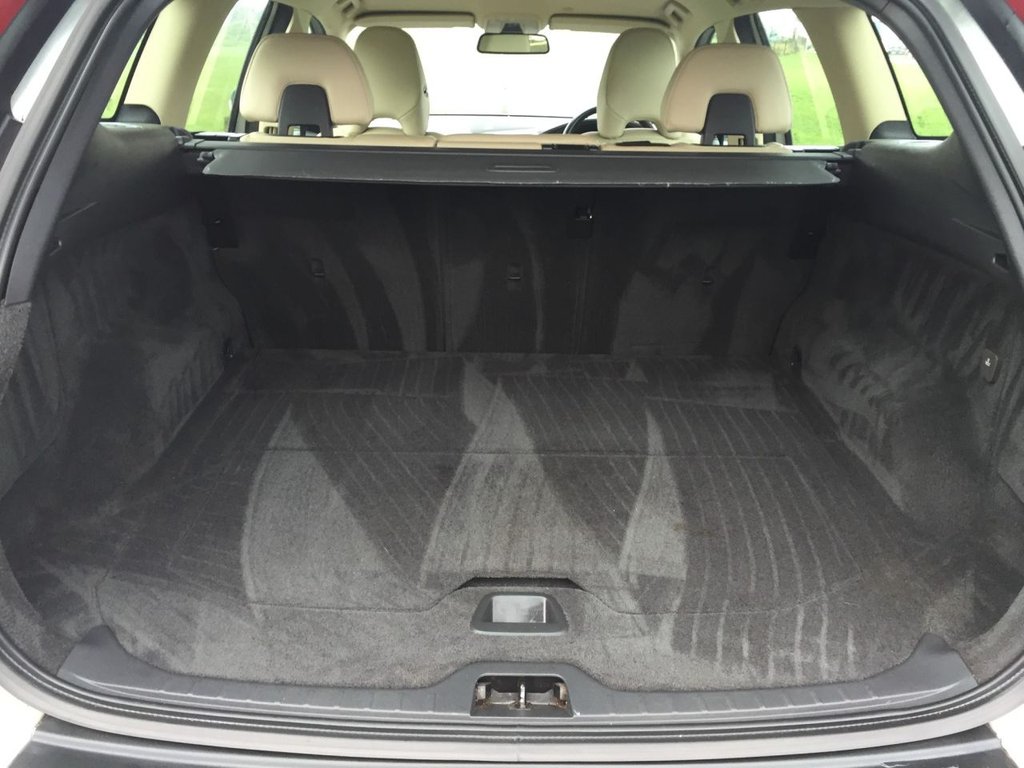 USED 2011 11 VOLVO XC60 D3 [163] SE Lux 5dr Geartronic DAB NAVIGATION PREMIUM SOUND