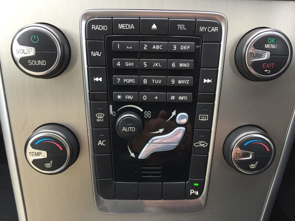 USED 2011 11 VOLVO XC60 D3 [163] SE Lux 5dr Geartronic DAB NAVIGATION PREMIUM SOUND