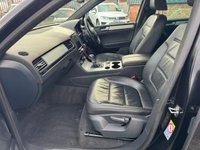 USED 2013 13 VOLKSWAGEN TOUAREG 3.0 V6 ALTITUDE TDI BLUEMOTION TECHNOLOGY 5d 202 BHP FULL SERVICE HISTORY, 2 KEYS AND BOOK PACK, FRESH SERVICE + 12M MOT WITHIN THE SALE
