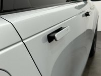 USED 2018 18 LAND ROVER RANGE ROVER VELAR 3.0 S 5d 296 BHP Sliding Panoramic Glass Roof, Heated Steering Wheel, Head Up Display, Front And Rear Parking Aid, Lockable Cooled Glovebox, Electrically Adjustable Steering Column,