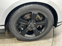 USED 2018 18 LAND ROVER RANGE ROVER VELAR 3.0 S 5d 296 BHP Sliding Panoramic Glass Roof, Heated Steering Wheel, Head Up Display, Front And Rear Parking Aid, Lockable Cooled Glovebox, Electrically Adjustable Steering Column,