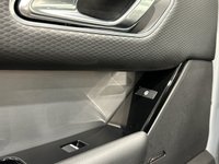 USED 2018 18 LAND ROVER RANGE ROVER VELAR 3.0 S 5d 296 BHP Sliding Panoramic Glass Roof, Heated Steering Wheel, Head Up Display, Front And Rear Parking Aid, Lockable Cooled Glovebox, Electrically Adjustable Steering Column,
