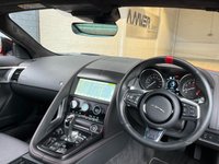 USED 2019 69 JAGUAR F-TYPE 3.0 V6 CHEQUERED FLAG 2d 375 BHP AWD 