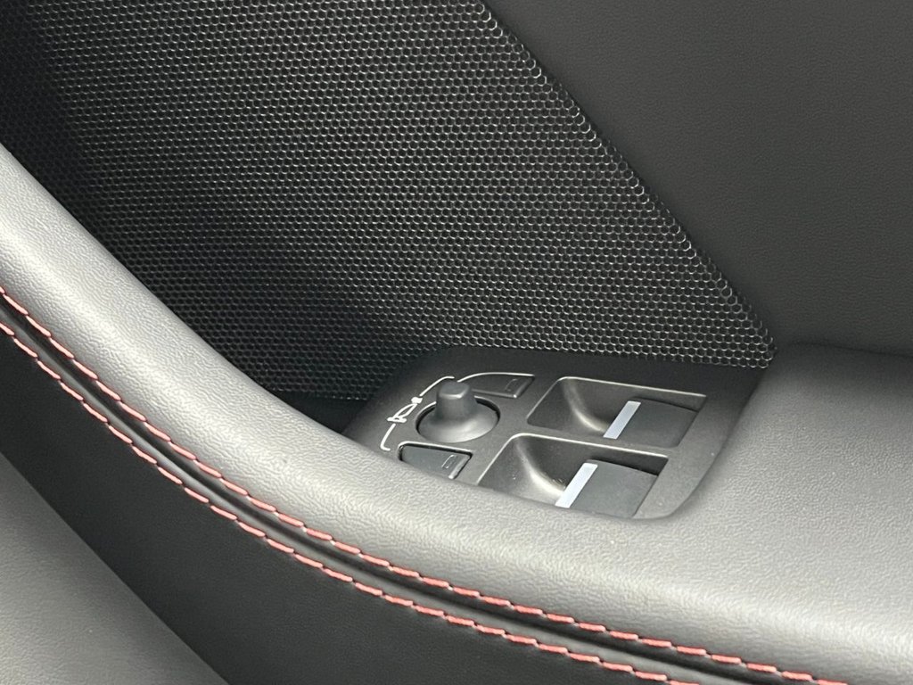 USED 2019 69 JAGUAR F-TYPE 3.0 V6 CHEQUERED FLAG 2d 375 BHP AWD 