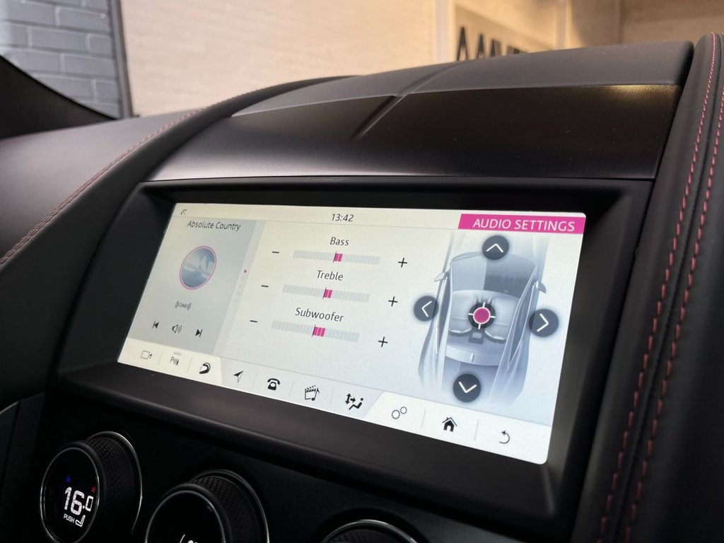 USED 2019 69 JAGUAR F-TYPE 3.0 V6 CHEQUERED FLAG 2d 375 BHP AWD 