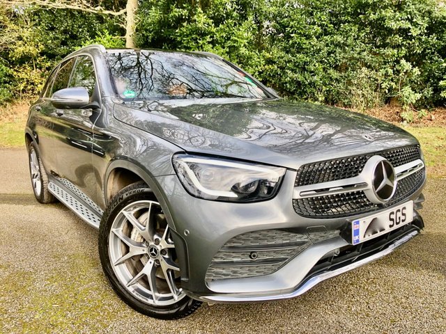 2020 70 Mercedes-Benz GLC-Class 2.0 GLC 300 D 4MATIC AMG LINE PREMIUM PLUS (ULTIMATE) 5d AUTO 242 BHP''1 RETIRED GENTLEMAN OWNER FROM NEW //FULL BROOKLANDS MERC UK SERVICING//MASSIVE SPEC//STUNNING CONDITION//PANORAMIC GLASS ROOF//PARK CAMERA//AIRMATIC AIR SUSPENSION//DAP(Driver Assistance Pack)//ELECTRIC MEMORY SEATS//M-B INTEGRAL DASH CAMERA// 