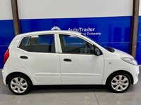 USED 2012 62 HYUNDAI I10 1.2 Classic Hatchback 5dr Petrol Manual Euro 5 (85 bhp) 1 P.Owner,&pound;20 Tax,11 Services