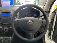 USED 2012 62 HYUNDAI I10 1.2 Classic Hatchback 5dr Petrol Manual Euro 5 (85 bhp) 1 P.Owner,&pound;20 Tax,11 Services