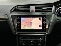 USED 2018 18 VOLKSWAGEN TIGUAN 2.0 R-LINE TDI BMT 4MOTION DSG 5d 188 BHP 