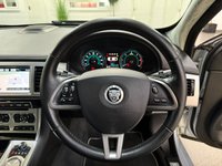 USED 2013 63 JAGUAR XF 3.0 D V6 S PORTFOLIO 4d 275 BHP 