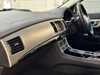 USED 2013 63 JAGUAR XF 3.0 D V6 S PORTFOLIO 4d 275 BHP 
