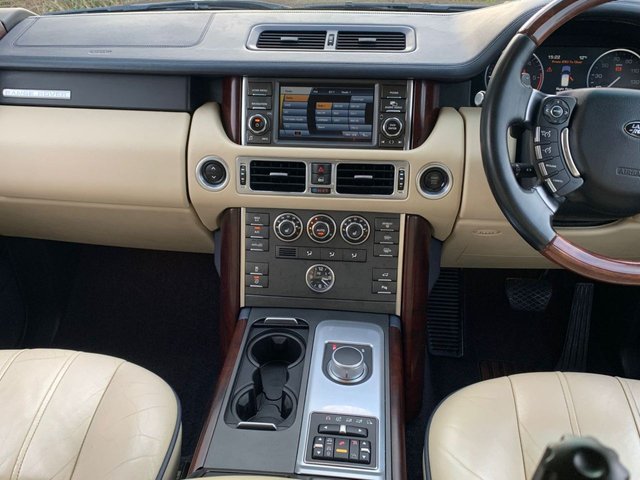 View our LAND ROVER RANGE ROVER