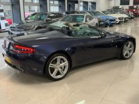 USED 2009 09 ASTON MARTIN VANTAGE 4.7 V8 ROADSTER 2d 420 BHP AMAZING DEALER HISTORY - BLUE & BEIGE CONTRAST INTERIOR!