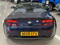 USED 2009 09 ASTON MARTIN VANTAGE 4.7 V8 ROADSTER 2d 420 BHP AMAZING DEALER HISTORY - BLUE & BEIGE CONTRAST INTERIOR!