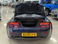 USED 2009 09 ASTON MARTIN VANTAGE 4.7 V8 ROADSTER 2d 420 BHP AMAZING DEALER HISTORY - BLUE & BEIGE CONTRAST INTERIOR!