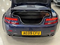 USED 2009 09 ASTON MARTIN VANTAGE 4.7 V8 ROADSTER 2d 420 BHP AMAZING DEALER HISTORY - BLUE & BEIGE CONTRAST INTERIOR!