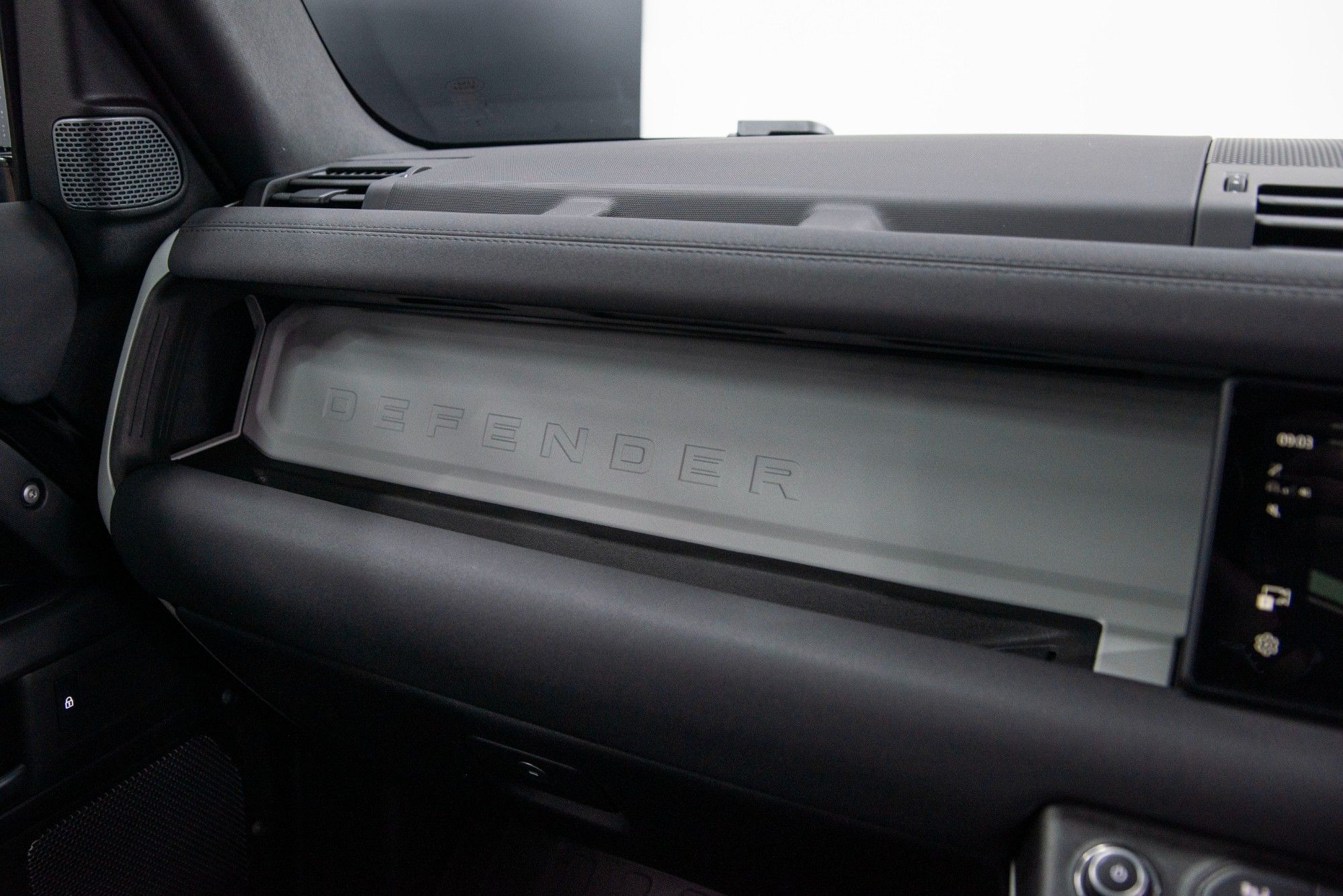 USED 2023 23 LAND ROVER DEFENDER 3.0 HARD TOP MHEV 