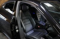 USED 2023 23 PORSCHE TAYCAN 4S (93KWH) 4d 563 BHP HUGE SPEC, VAT QUALIFYING CAR, TRIPLE BLACK WITH PAN ROOF, CAN BE PURCHASED WITH OR WITHOUT VAT