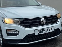 USED 2019 19 VOLKSWAGEN T-ROC 1.6 SE TDI 5d 114 BHP VW Quality and Practicality