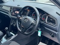 USED 2019 19 VOLKSWAGEN T-ROC 1.6 SE TDI 5d 114 BHP VW Quality and Practicality