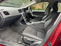 USED 2012 62 VOLVO V60 2.0 D4 SE 5d 161 BHP 