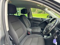 USED 2012 12 VOLKSWAGEN TIGUAN 2.0 SE TDI BLUEMOTION TECHNOLOGY 4MOTION 5d 138 BHP 