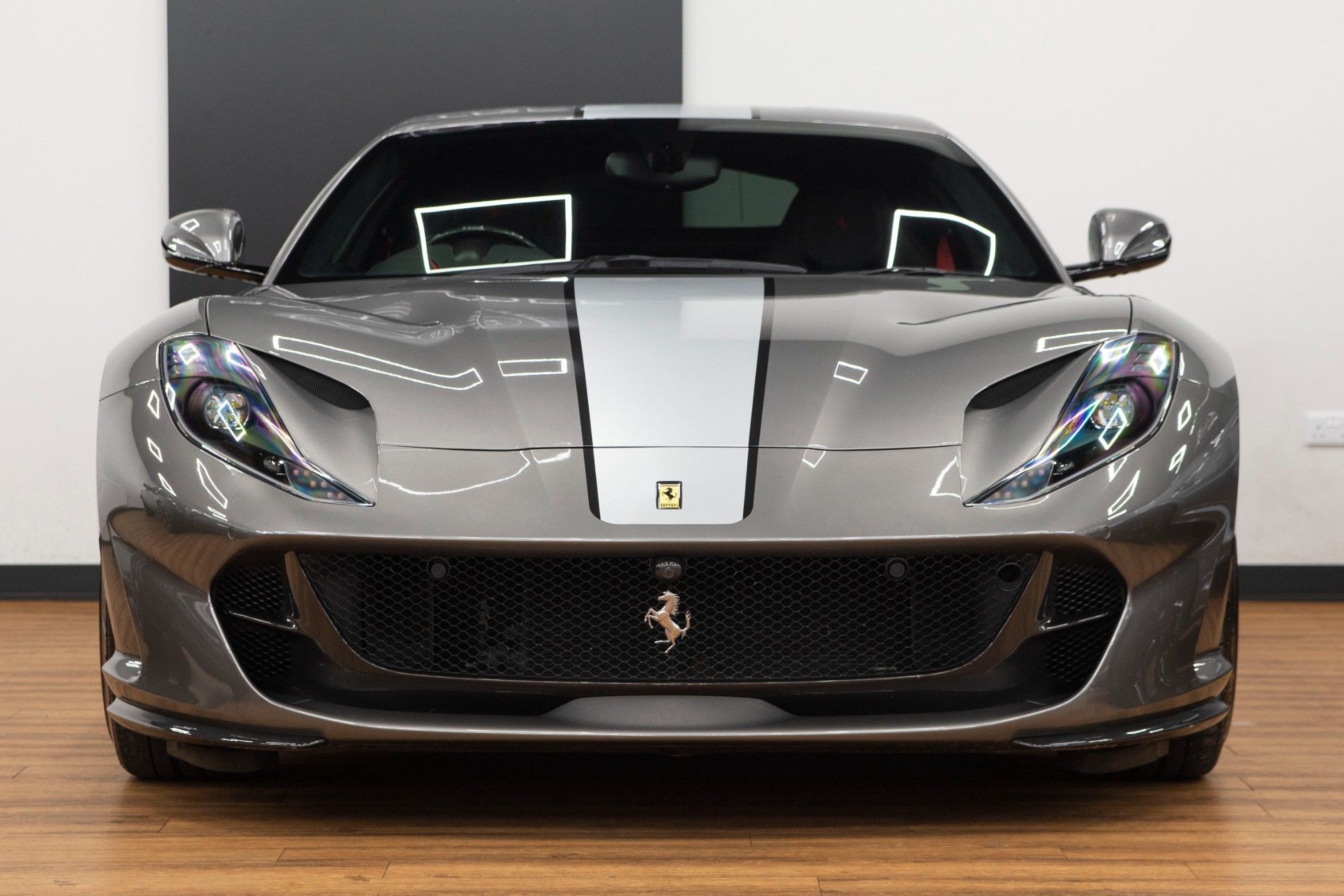 USED 2018 67 FERRARI 812 SUPERFAST 6.5 BCE 