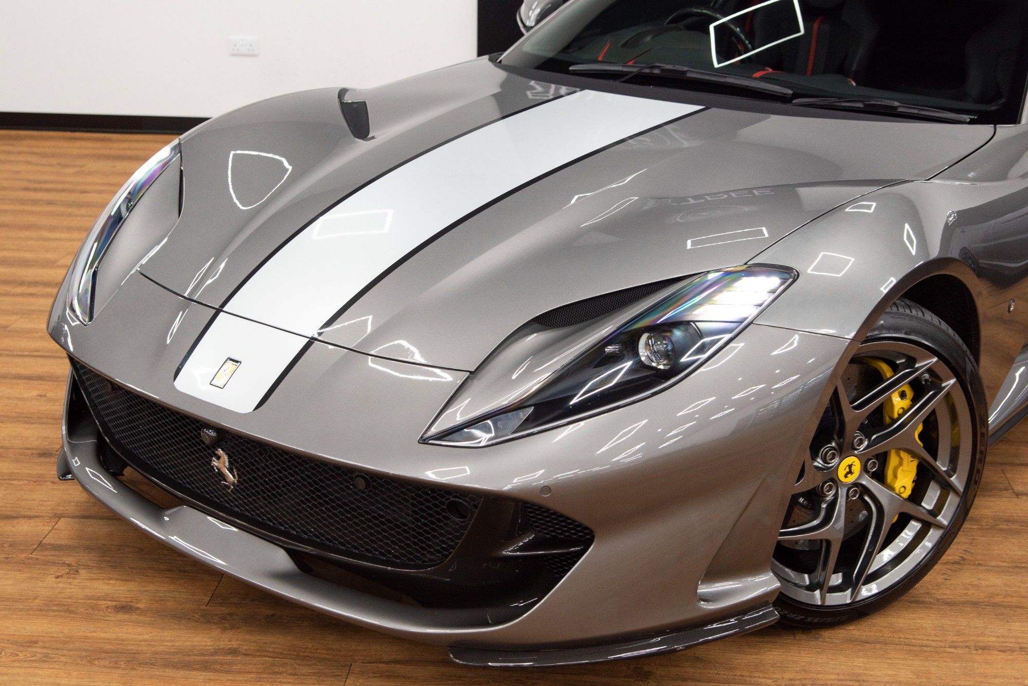 USED 2018 67 FERRARI 812 SUPERFAST 6.5 BCE 