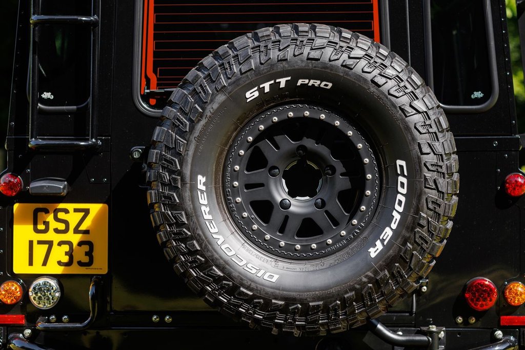 USED 2012 LAND ROVER DEFENDER 90 2.2 TD XS STATION WAGON 3d 122 BHP ONE OF A KIND DEFENDER!!!