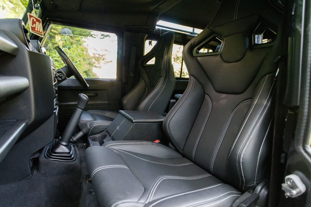 USED 2012 LAND ROVER DEFENDER 90 2.2 TD XS STATION WAGON 3d 122 BHP ONE OF A KIND DEFENDER!!!
